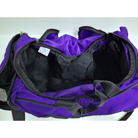 Nike Gym Duffle Bag Shoulder Strap Swoosh Purple Black Carry On Travel Overnight - Picture 7 of 8